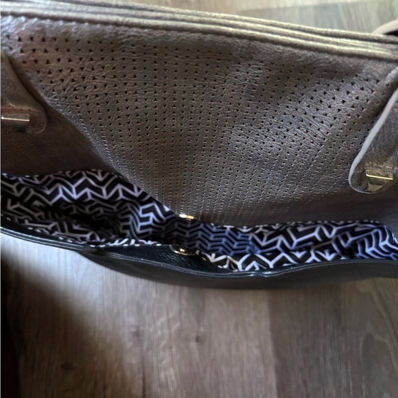 Madison West Boutique Leather Bag – Black & Metallic Gray - Picture 3 of 6